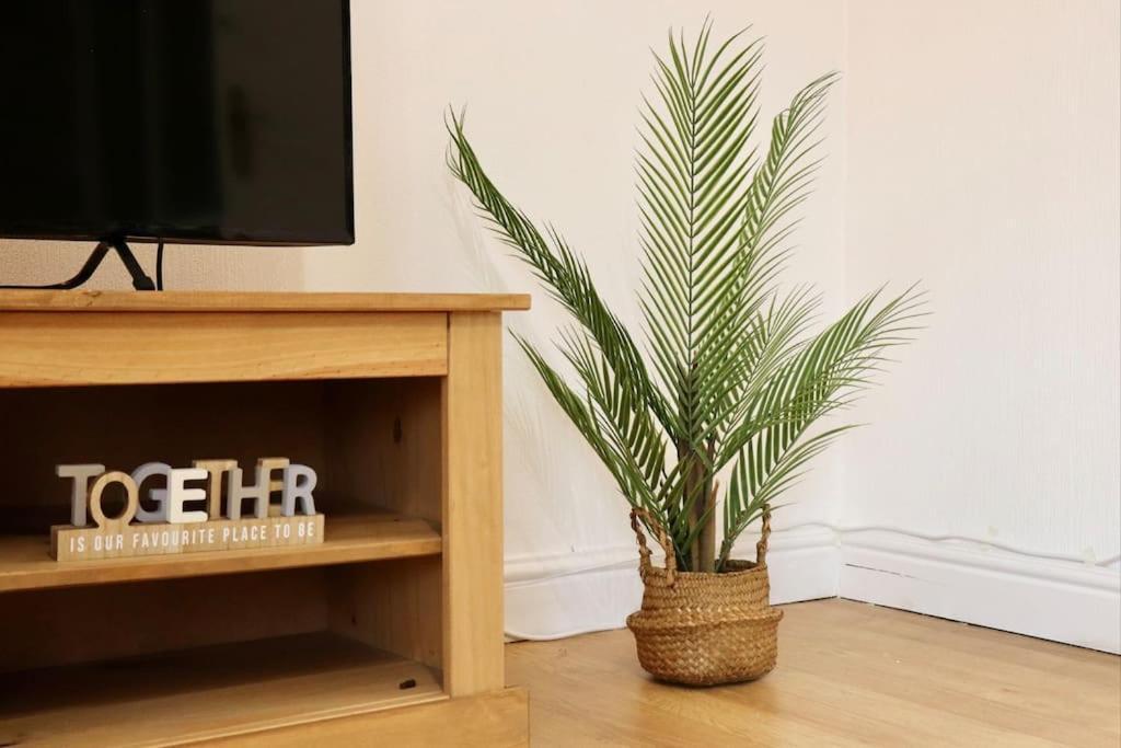 Lovely Staycation With Family Free Parking & Wifi Leeds  Exteriér fotografie